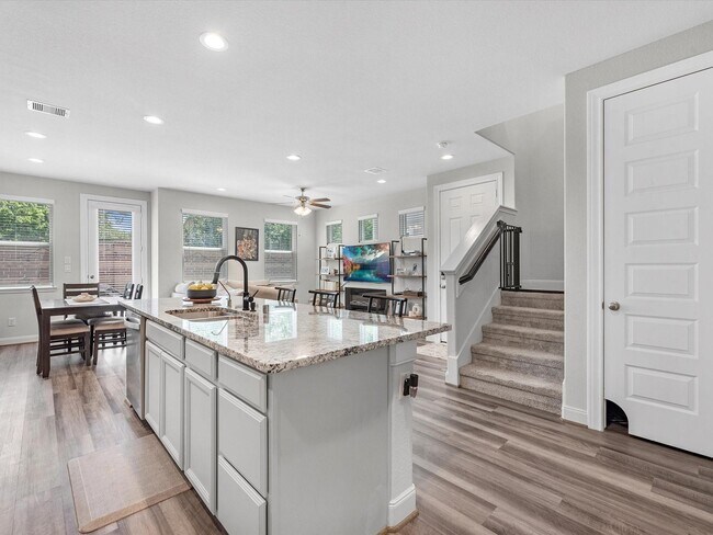 Building Photo - 3112 Flower Market Ln