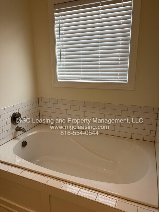 Building Photo - Charming 3-Bedroom Home in the NEW Meadows...