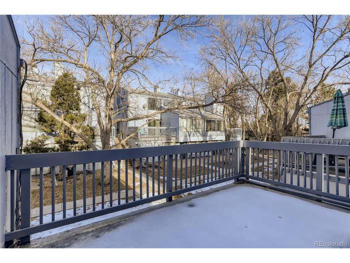 Building Photo - 15065 E Louisiana Dr