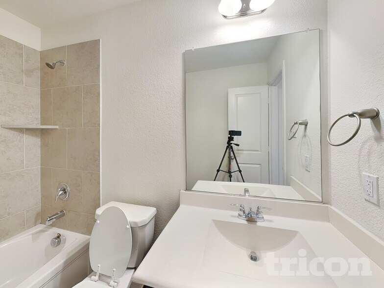 Building Photo - 108 Morning Star Ln