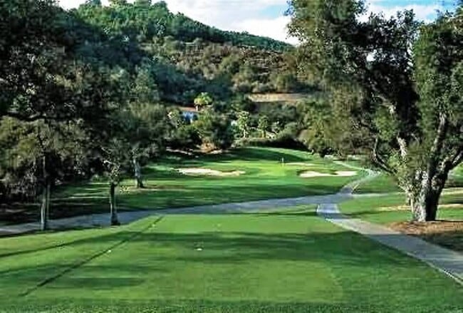 Building Photo - 1879 Fox Bridge Ct