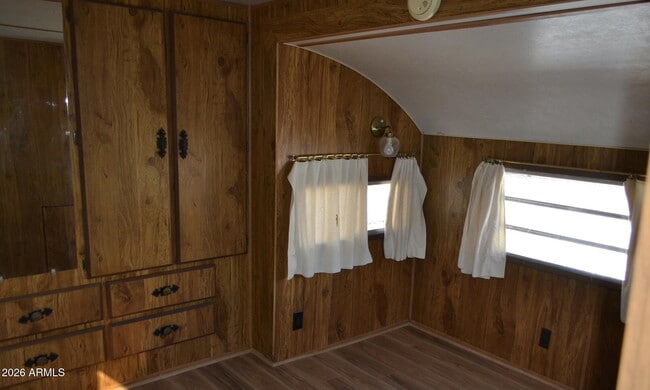 Building Photo - 2185 W Ohio St