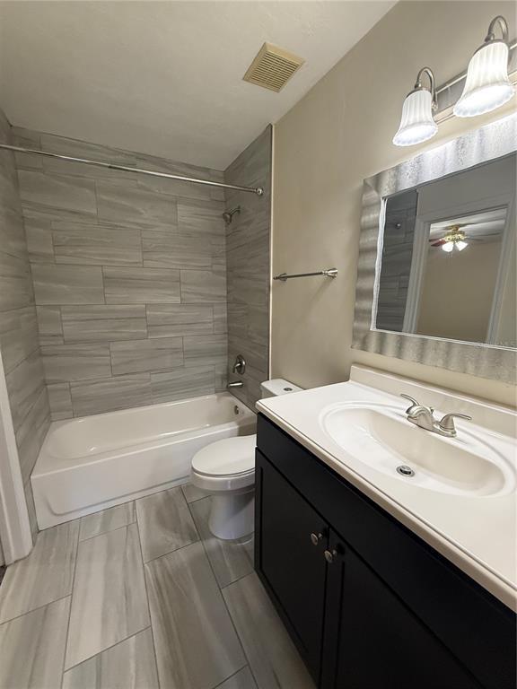 Building Photo - 2160 SW 70th Terrace