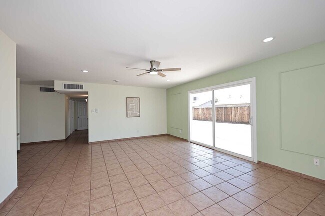 Building Photo - 4031 N 81st Ave