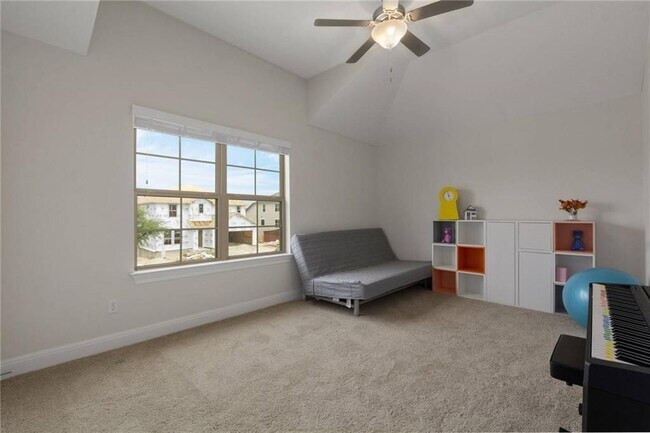 Building Photo - 15609 Cabrillo Way