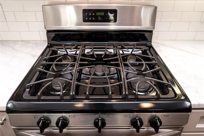 Building Photo - 3 bedroom 2.5 bath new home centrally located