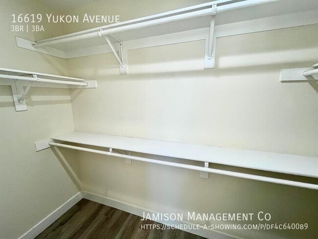 Building Photo - 16619 Yukon Ave