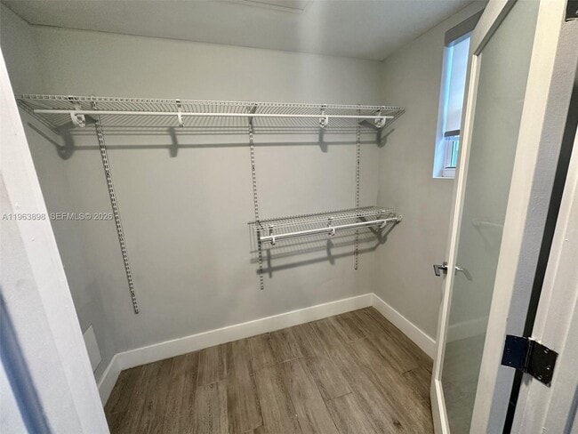 Building Photo - 1100 10th St