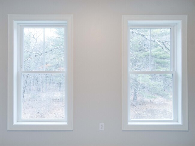 Building Photo - 5 Barracks Rd