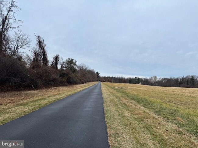 Building Photo - 481 Skippack Pike