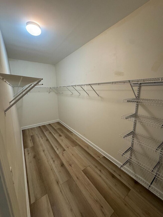 Building Photo - 99 Muirfield Dr