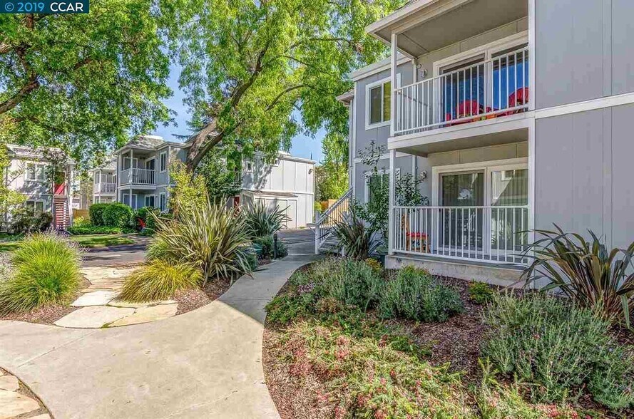 Building Photo - 1578 Sunnyvale Ave