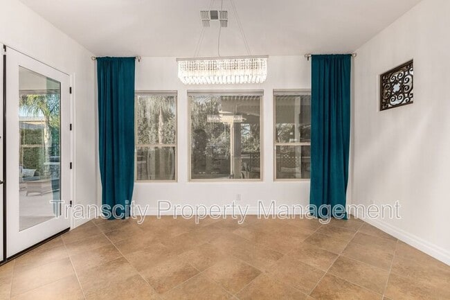 Building Photo - 1636 E Sattoo Way