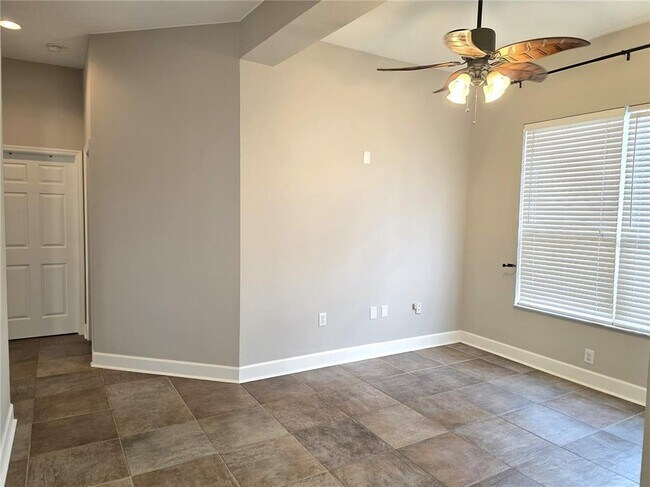 Building Photo - 511 Crowned Eagle Ct