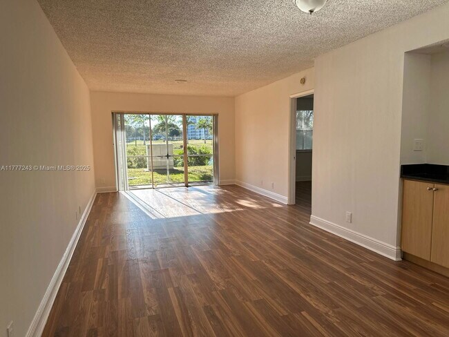 Building Photo - 2813 N Course Dr