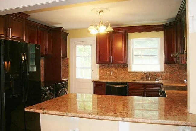 Building Photo - 8 Caton Terrace