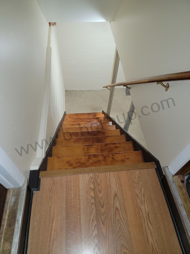 Building Photo - 4705 42nd Ave