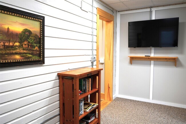 Building Photo - 54 Central Ave