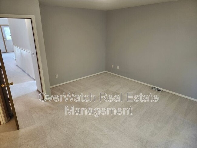 Building Photo - 4041 Lunar Dr