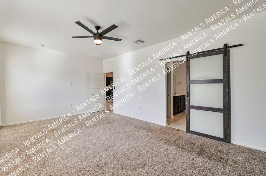 Building Photo - 10151 N Leopard Gecko Terrace