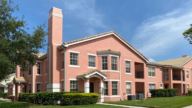 Building Photo - 118 SW Peacock Blvd