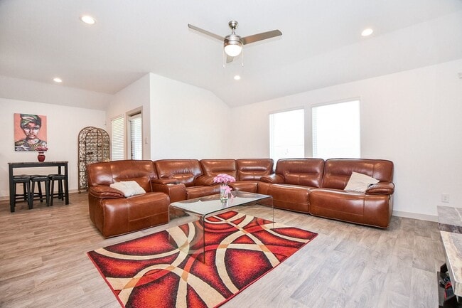 Building Photo - 8134 Sugar Cane Ln