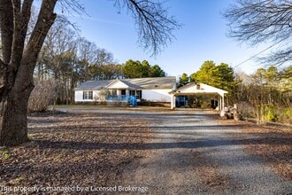 Building Photo - 40915 Deer Haven Dr