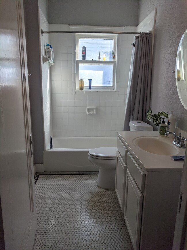 Bathroom - 125 E Norwood Ct