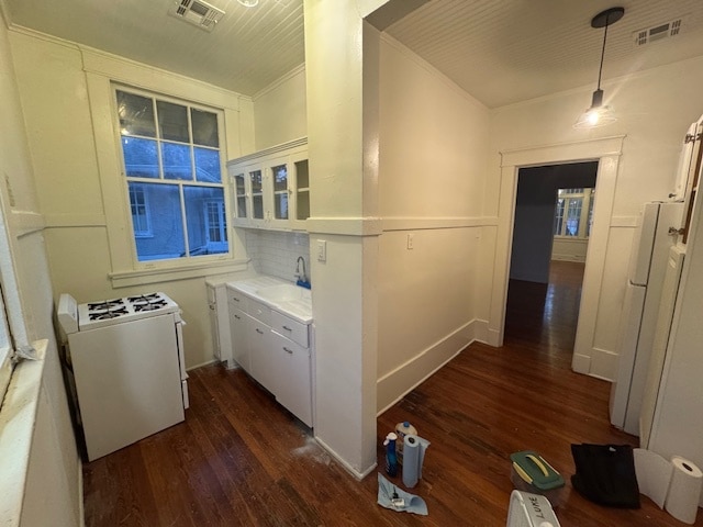 Building Photo - 906 Wilson Dr