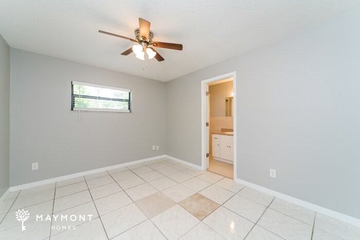 Building Photo - 1737 Hinckley Rd