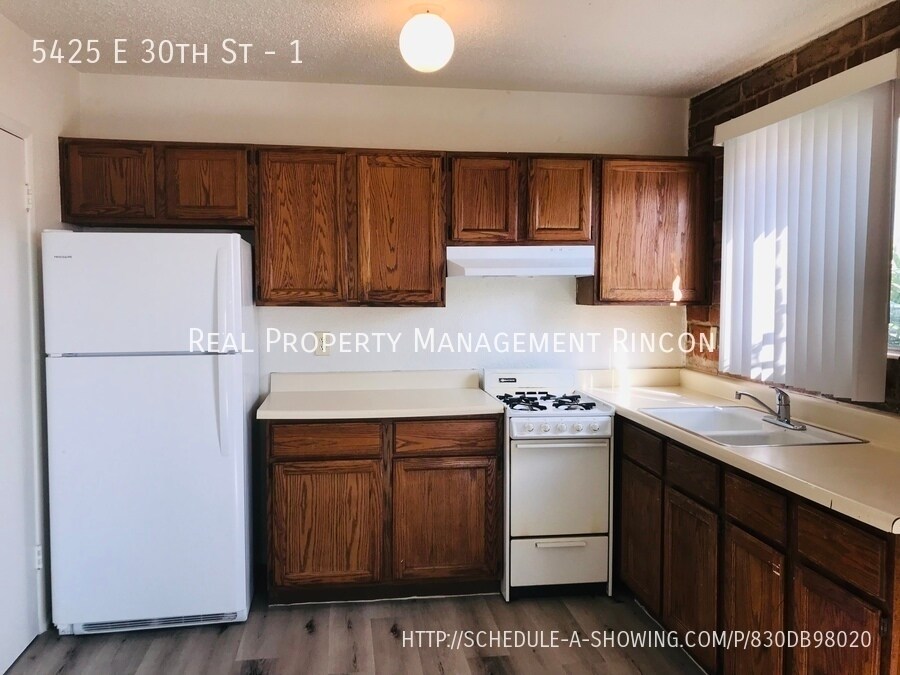 Building Photo - 5425 E 30th St
