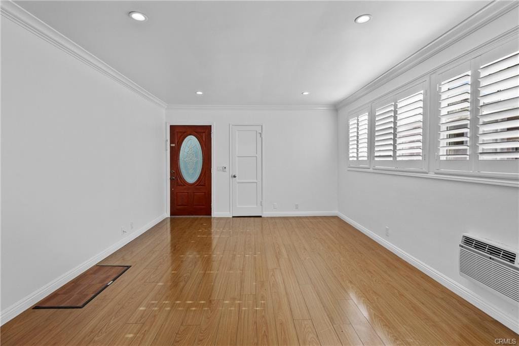 Building Photo - 12753 Oxnard St