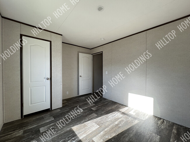 Building Photo - 51 Hilltop Rd