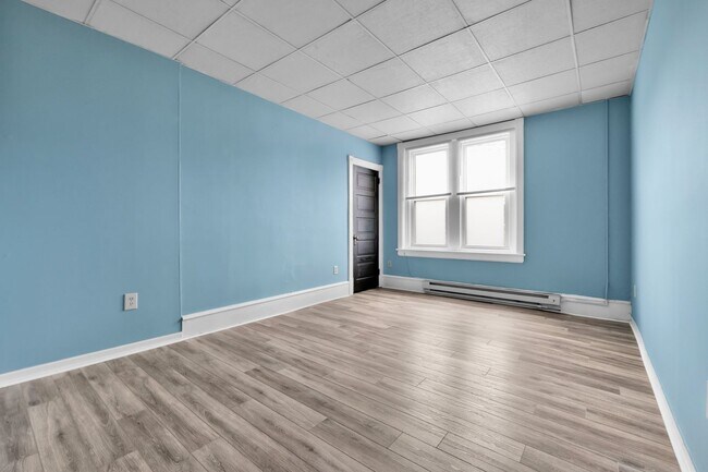 Building Photo - 540 Seneca St