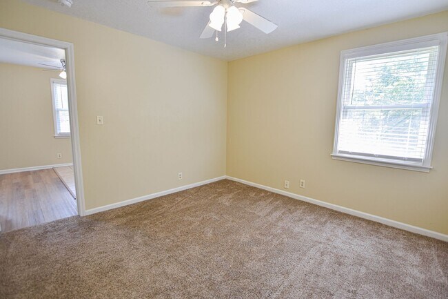 Building Photo - 509 Hietts Ln