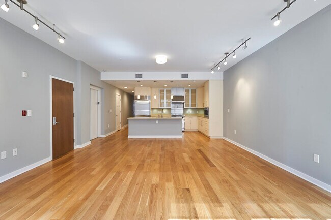 Building Photo - 1610 N Queen St