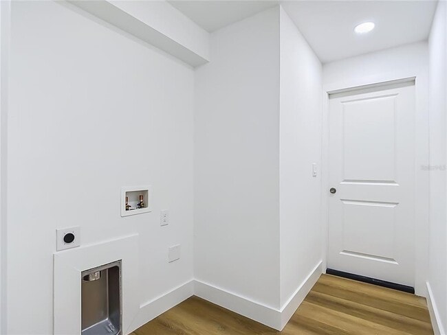 Building Photo - 3716 5th St W