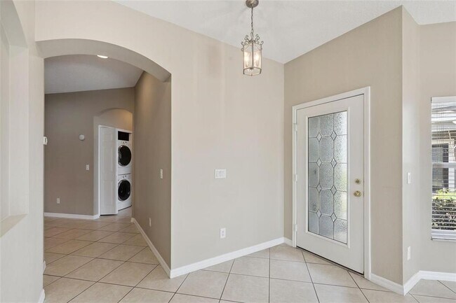 Building Photo - 1721 Travertine Terrace