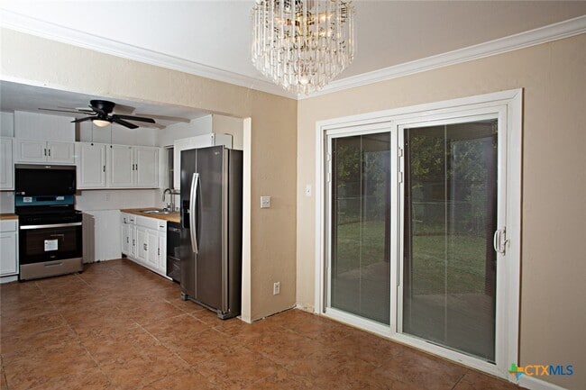 Building Photo - 1405 Missouri Ave