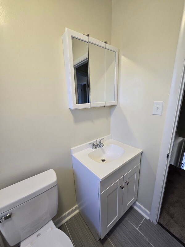 Building Photo - 5200 Collindale Rd