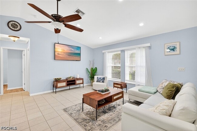 Building Photo - 2919 SW 25th St