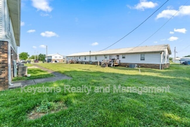 Building Photo - 0 286 Thompsonville Ln