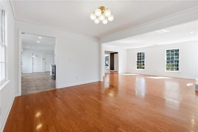 Building Photo - 2207 Heritage Trace Dr