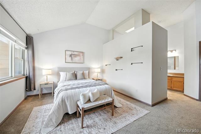 Building Photo - 5555 E Briarwood Ave