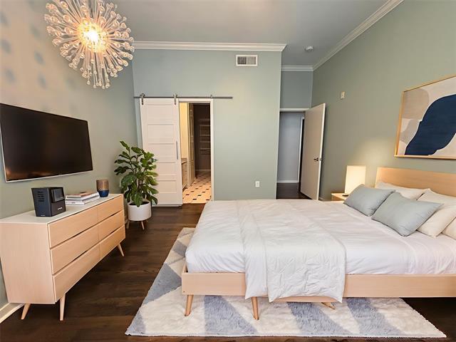 Building Photo - 3015 Bryan St