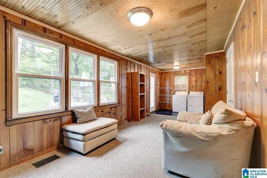 Back Sitting Room - 4785 7th Ct S