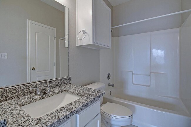 Building Photo - 13986 Fortuna Bay Dr
