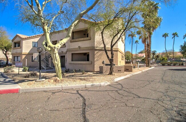 Building Photo - 1287 N Alma School Rd