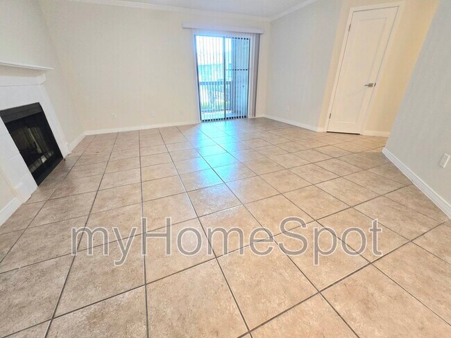 Building Photo - 7225 W Fairfield Dr