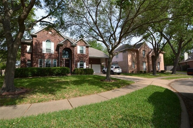 Building Photo - 12110 Laurel Ct